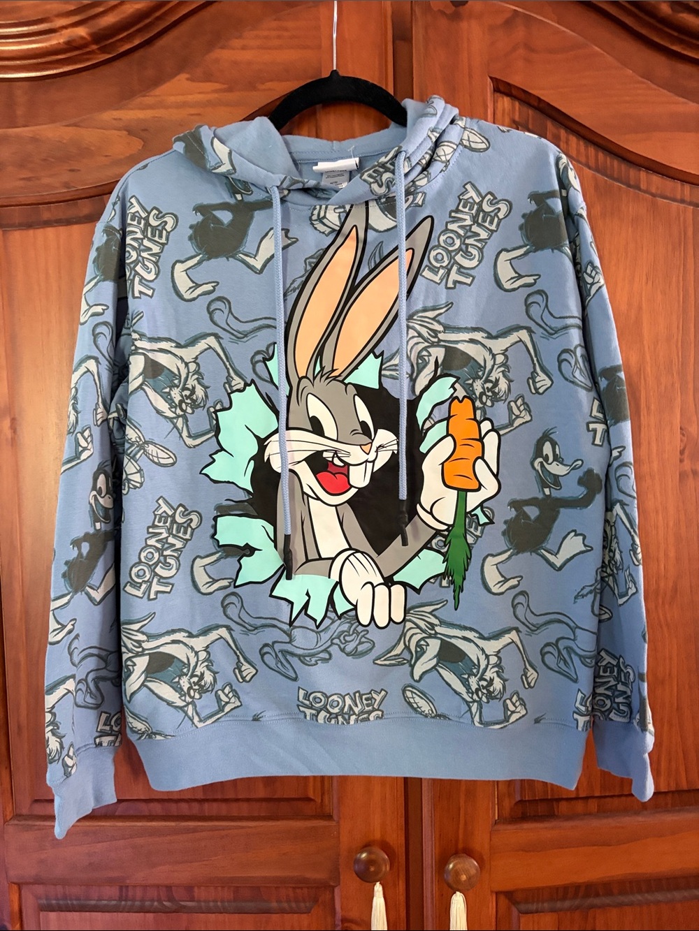 Looney Tunes Bugs Bunny Light Blue Graphic Crewneck Hoodie M (7/9)